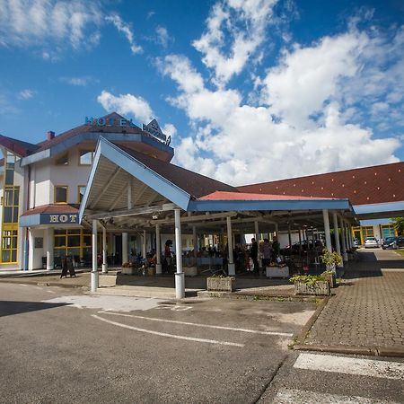 Hotel Dravograd エクステリア 写真