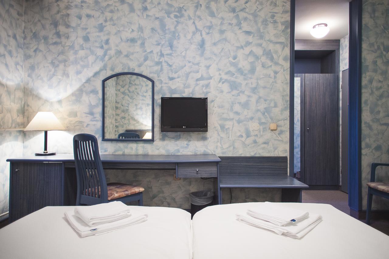 Hotel Dravograd エクステリア 写真